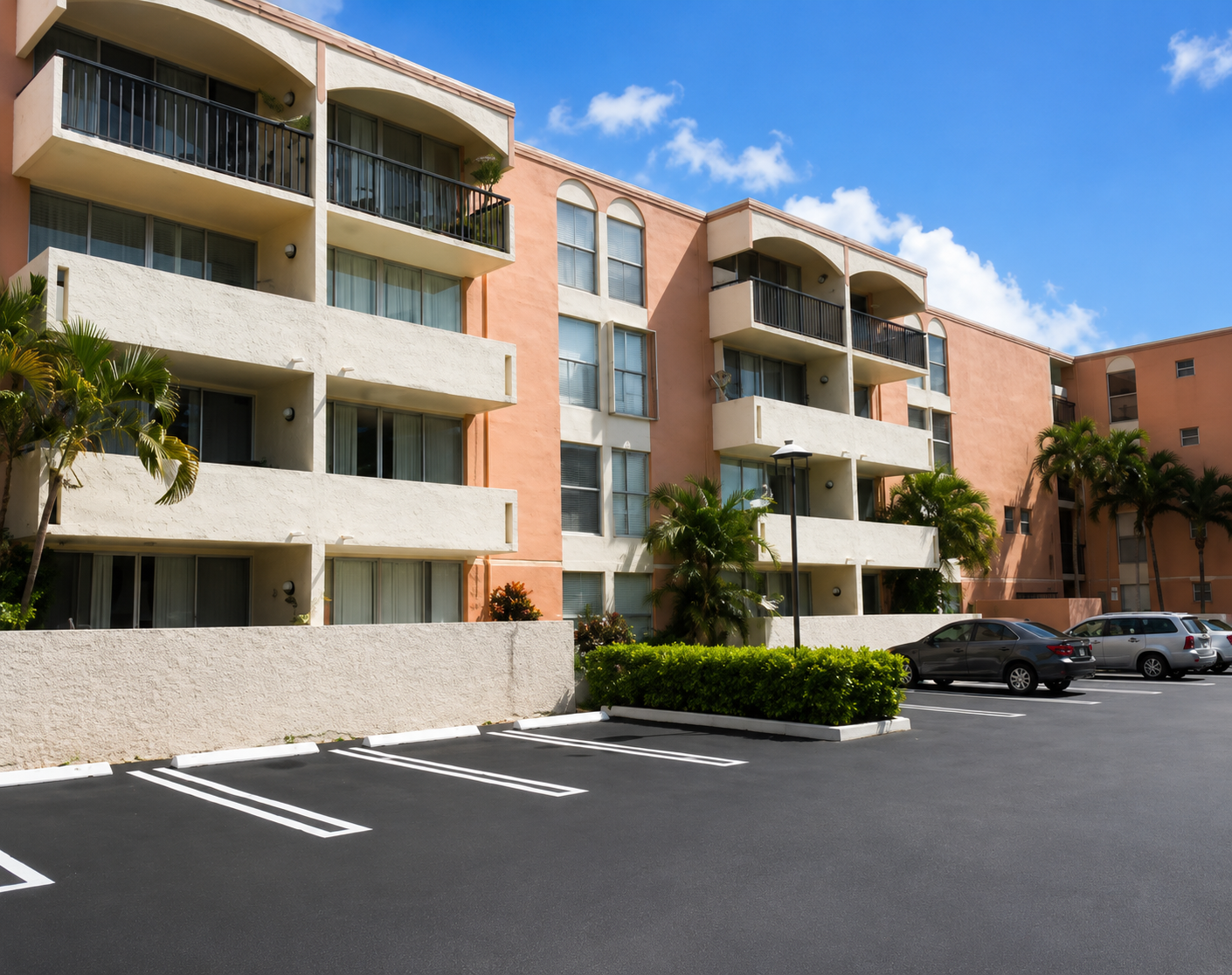 Residential building at Coral Way Gardens